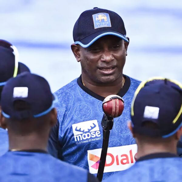 Sanath Jayasuriya unravels the secret to Sri Lanka's upward surge. Improved Lankans take one day series against New Zealand. - BY TREVINE RODRIGO IN MELBOURNE.  (eLanka Sports Editor) (1)