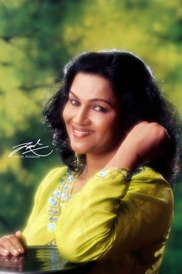 manik chandrika