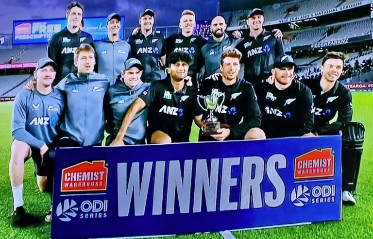 Sri Lanka batters find form and the bowlers complete demolition job on New Zealand. –  BY TREVINE RODRIGO IN MELBOURNE.   (eLanka Sports Editor).