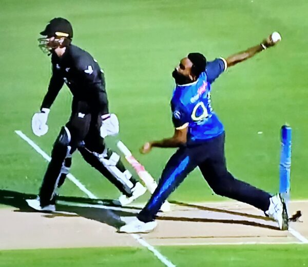 Sri Lanka batters find form and the bowlers complete demolition job on New Zealand. - BY TREVINE RODRIGO IN MELBOURNE.  (eLanka Sports Editor).
