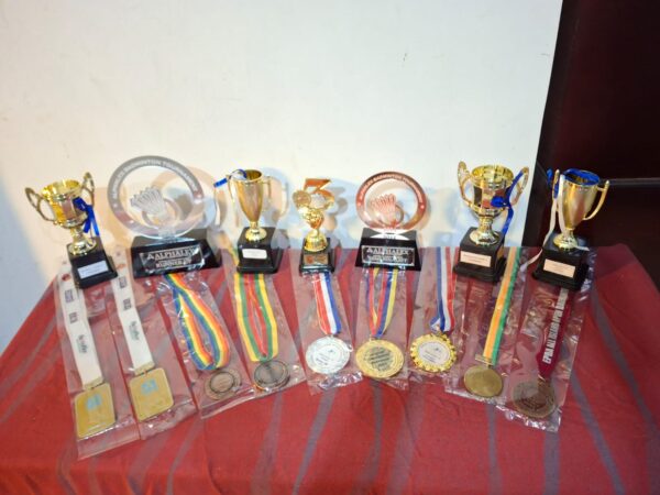 Young Rozeth Dias a Badminton Champion in the making - By Sunil Thenabadu