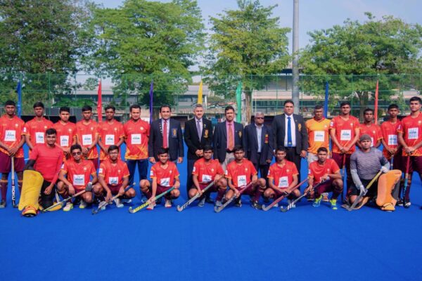 Vision Care Empowers Young Athletes as the 2025 Official Eye-Care Partner of Sri Lanka Schools Hockey Association 01