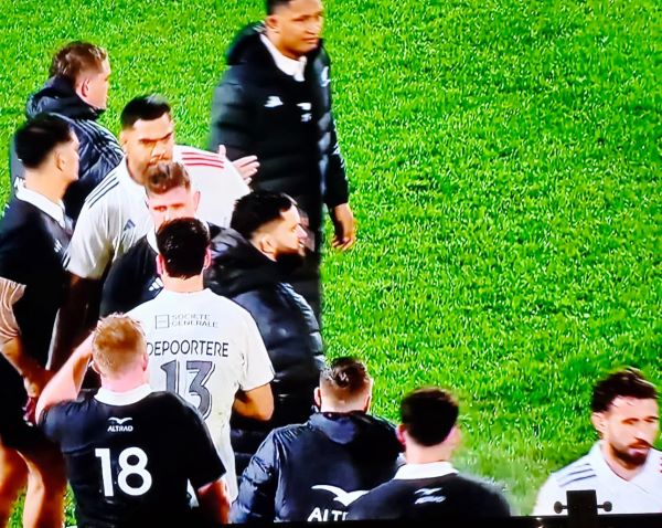 All Blacks make it a clean sweep against determined French. – BY TREVINE RODRIGO IN MELBOURNE. (eLanka Sports Editor)