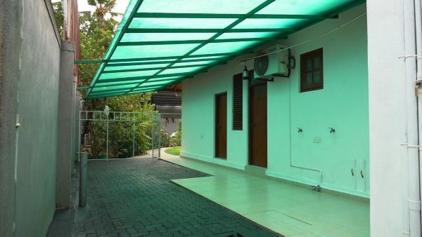Luxury 4 - Bedroom Estate on 2 Acres in Piliyandala 